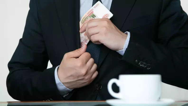 В Тюмени на 100 тыс рублей оштрафован директор компании, задержавший зарплату