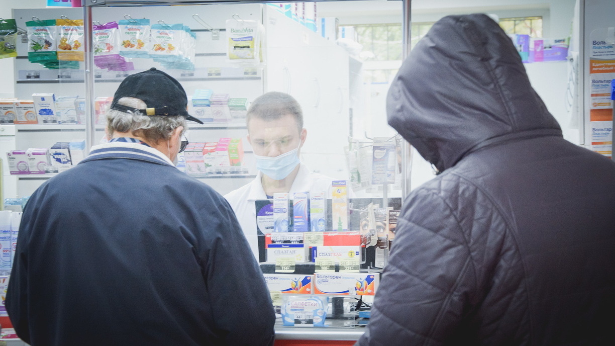 Тюменцам приходится покупать некоторые лекарства в Казахстане — в России их нет