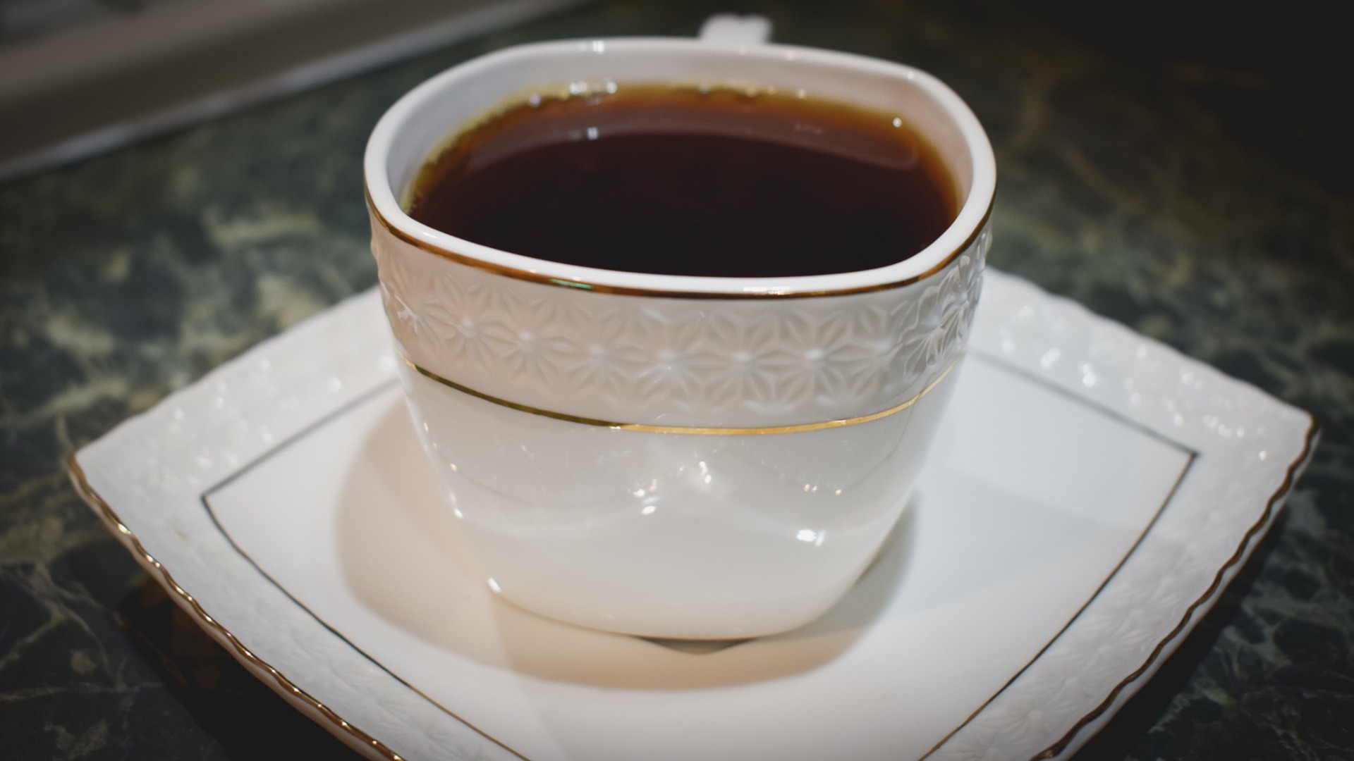 Сметаем с полок: в Тюмени значительно подорожают чай и кофе