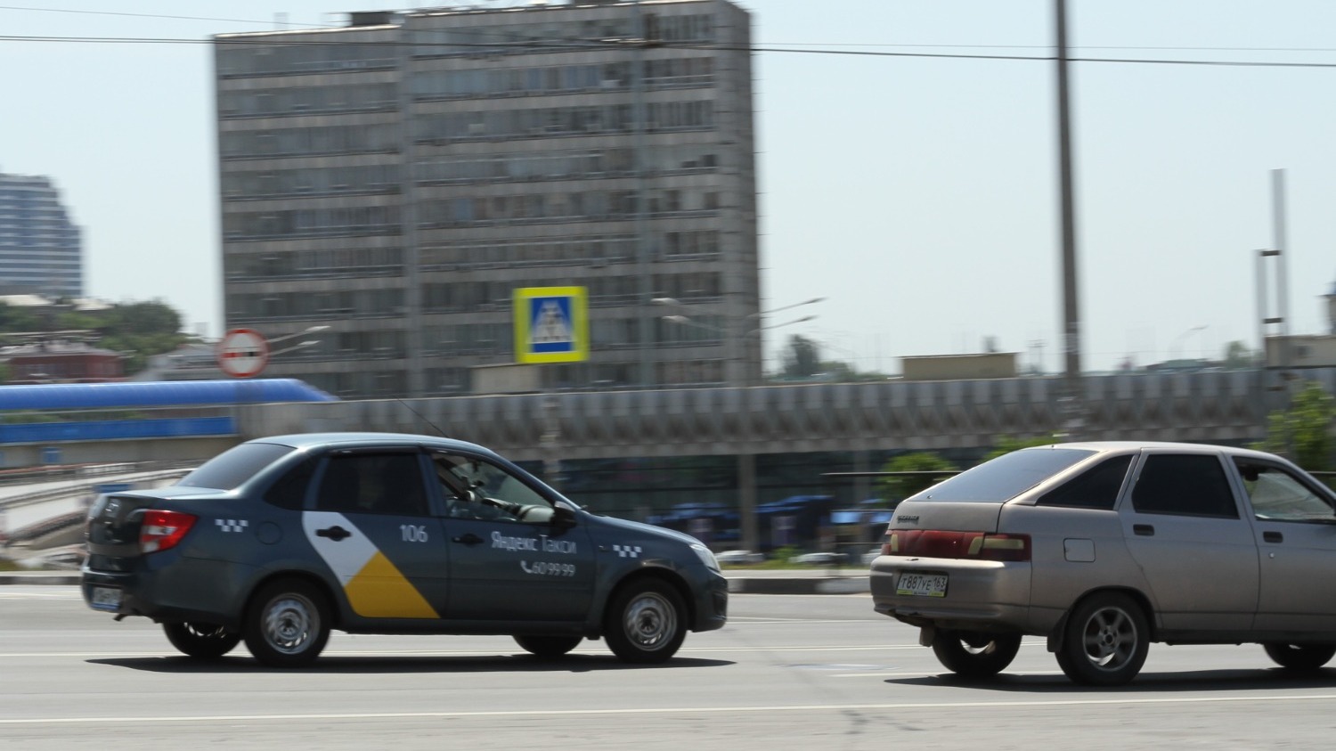 В Тюмени «сезон» для таксистов — это теплое летнее время, начиная с мая