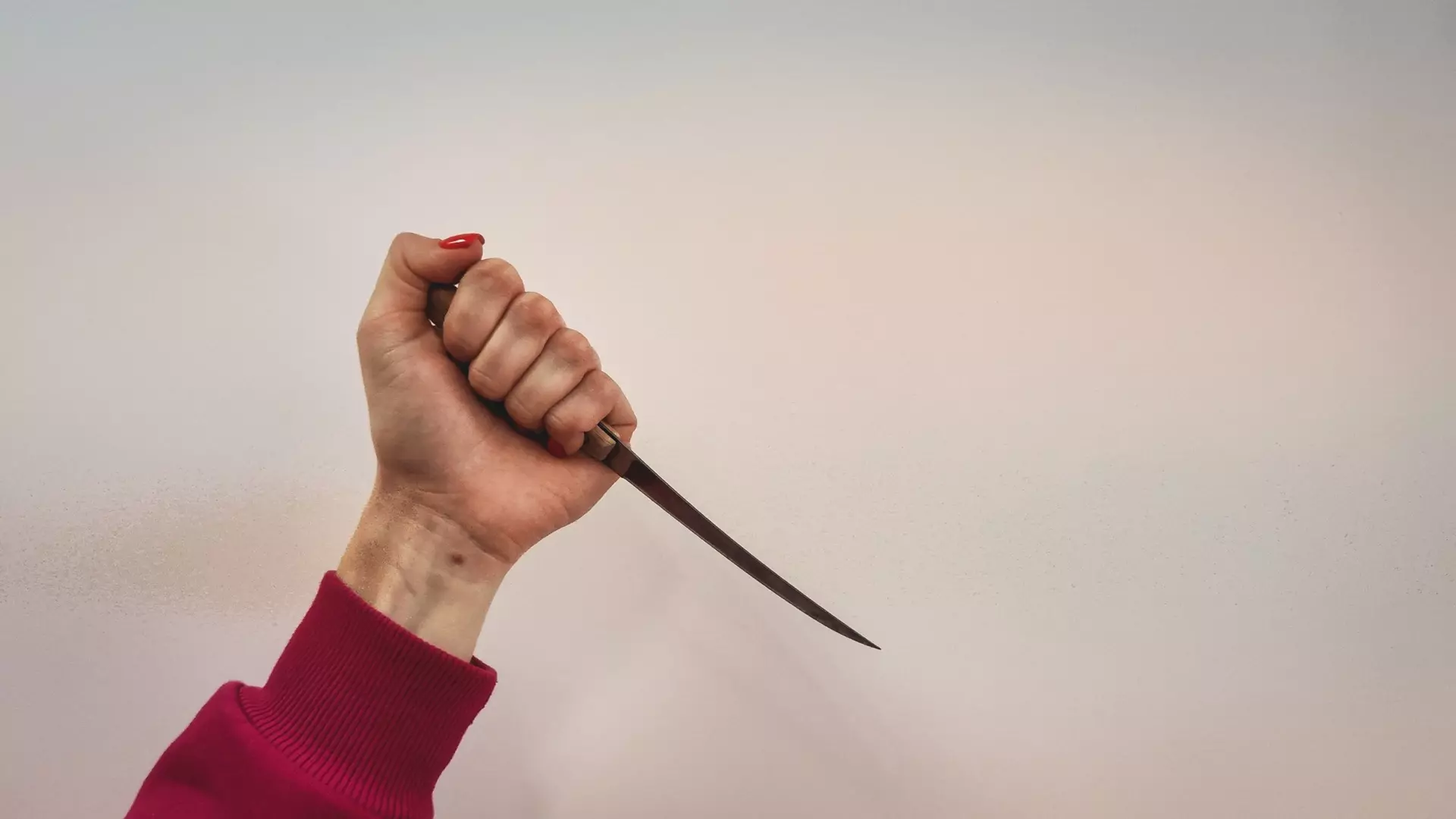 В Тюменской области женщина зарезала своего сожителя из-за оскорблений