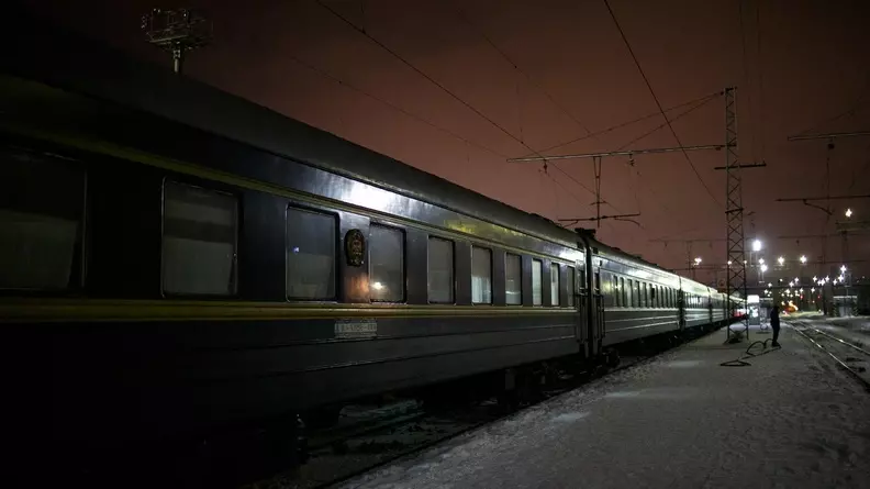 Состояние детей, снятых с поезда Тюмень—Адлер из-за массового заболевания, ухудшилось